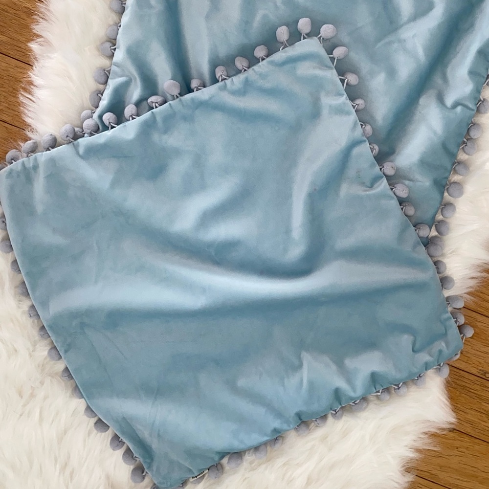Baby blue 18x18 throw pillow covers (2)